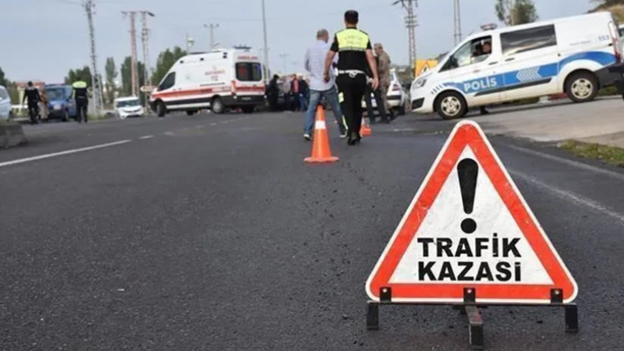 Otomobil şarampole devrild: 4 ağır yaralı var